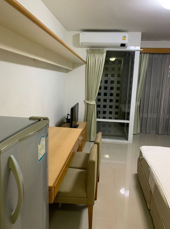 รูป ให้เช่าคอนโด studio ขนาด 28 ตารางเมตร i-House (พระราม 9 – เอกมัย) คอนโดพร้อมอยู่ เฟอร์นิเจอร์และเครื่องใช้ไฟฟ้าครบ สะอาด ปลอดภัย - รูปที่ 2/8