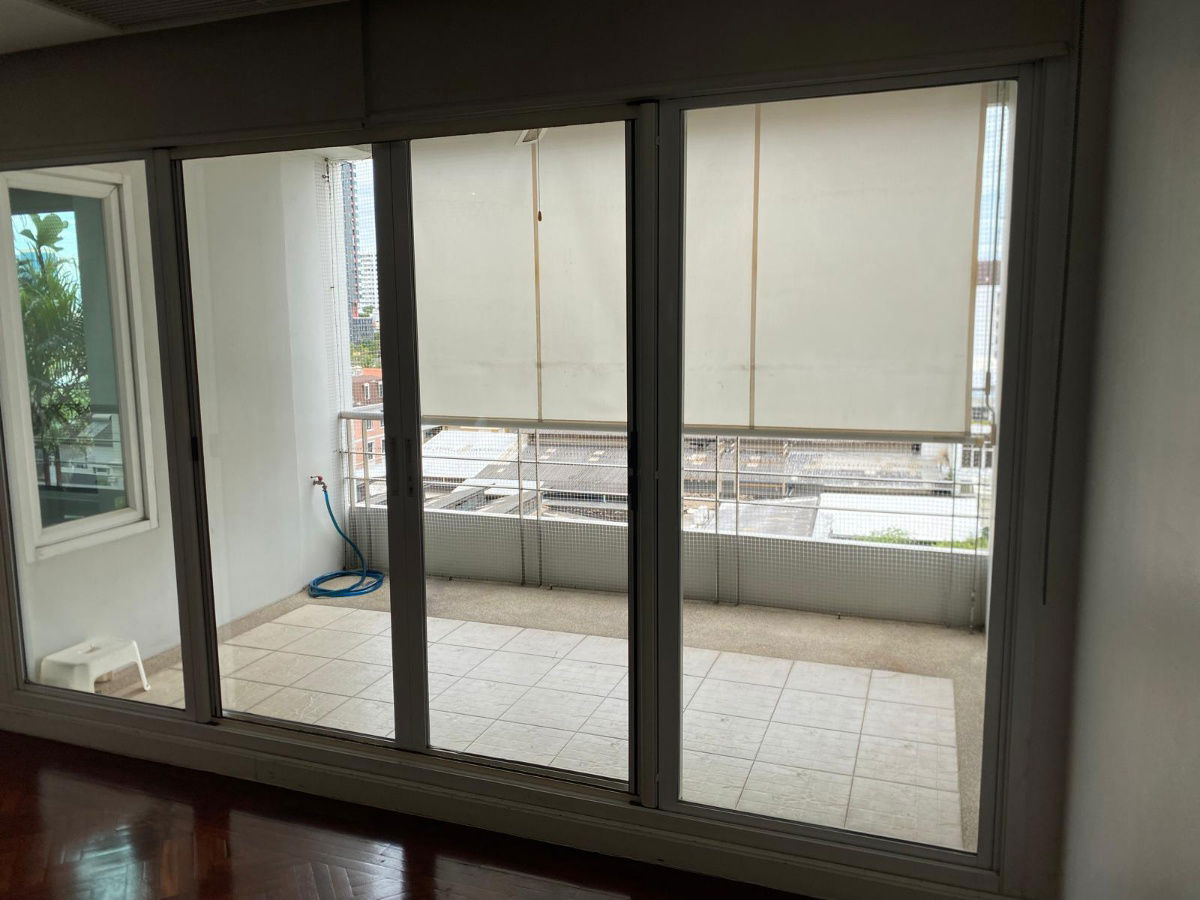 picture Spacious 2-Bedroom Condo for Sale at Supreme Elegance | Chong Nonsi–Sathorn - U5826843 - 14/15