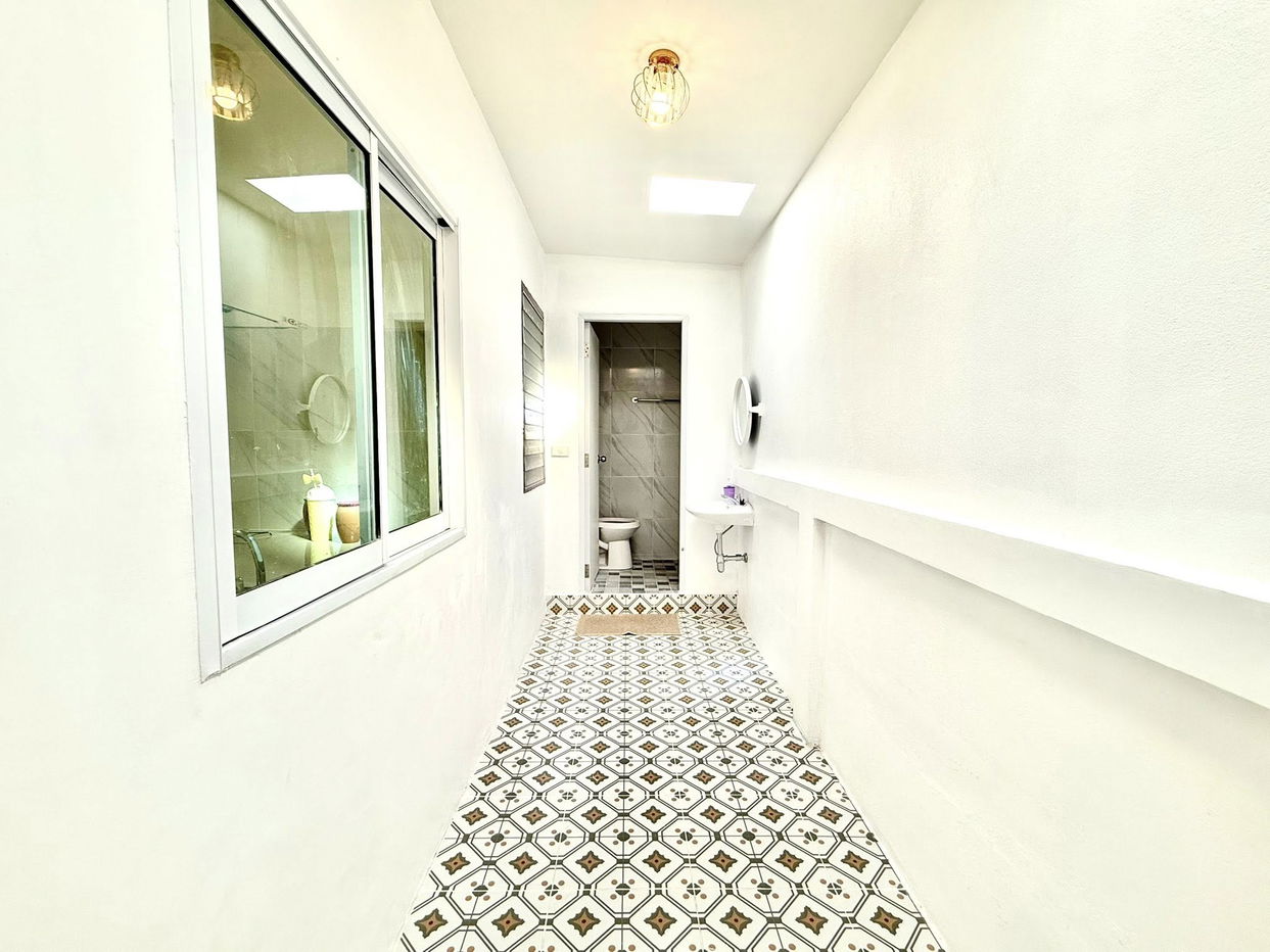 picture Single-Storey Townhouse for Sale in East Pattaya - 14/15