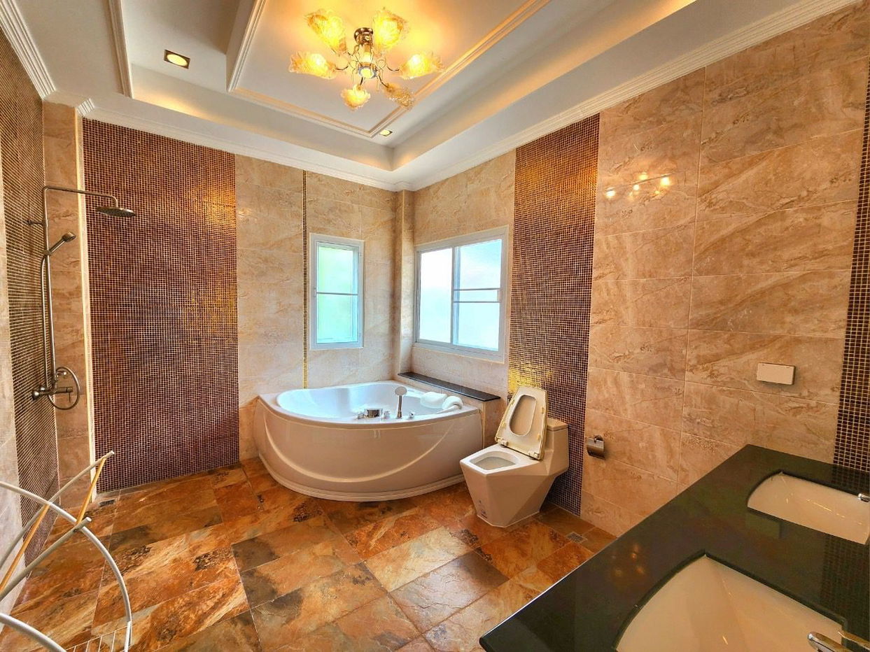 picture Luxury Pool Villa for Sale in Bang Saray - 20/20