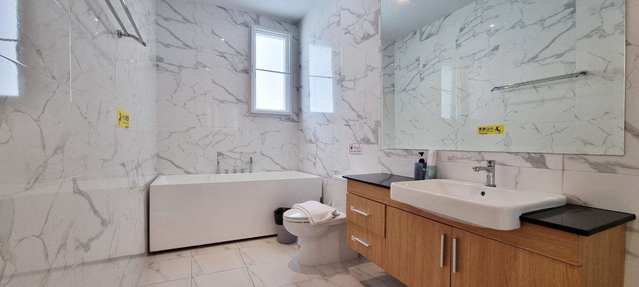 picture 4 Bedrooms Pool Villa in South Pattaya for Sale - 12/14