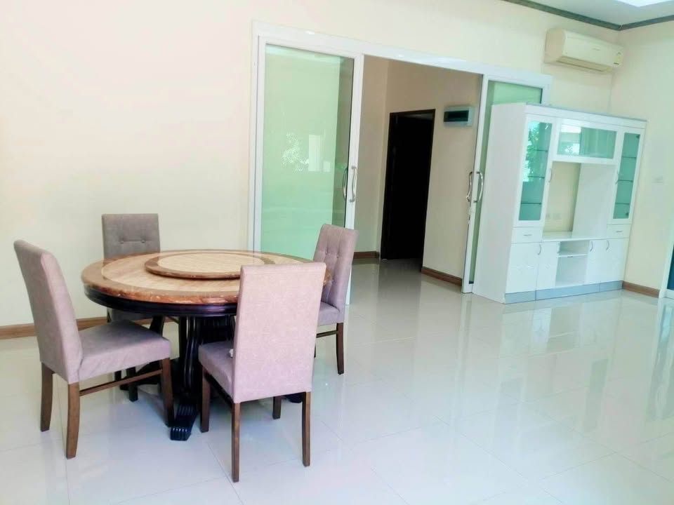 รูป บ้าน 3 ห้องนอนให้เช่าในพัทยาตะวันออก - รูปที่ 4/7