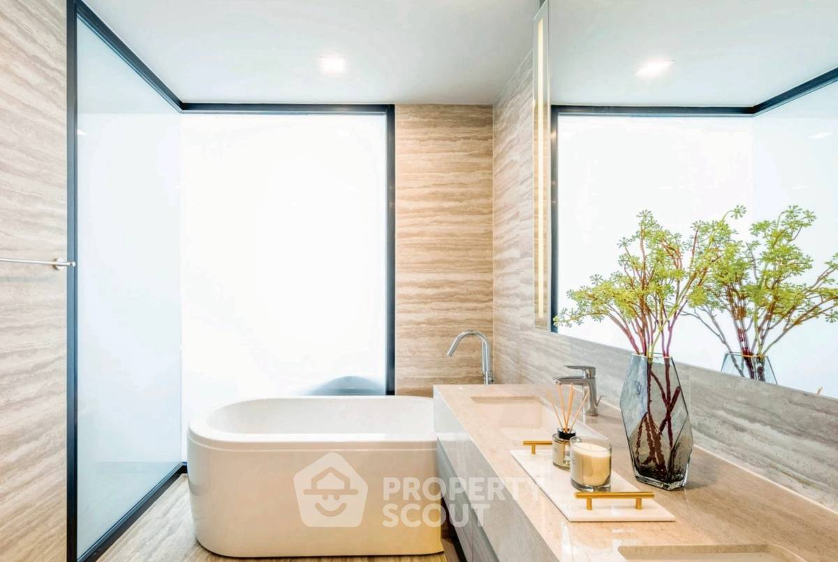 picture 2-BR Condo at Celes Asoke near MRT Sukhumvit (ID 2458854) - 9/10