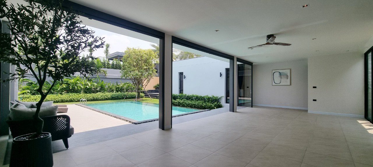 รูป ขายพูลวิลล่า 3 ห้องนอนสไตล์ทรอปิคอลโมเดิร์นในพัทยาตะวันออก - รูปที่ 2/23