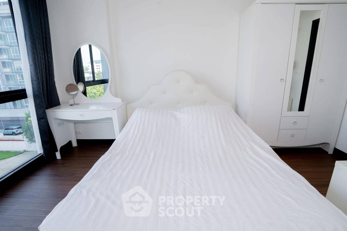 picture 2-BR Condo at Chateau In Town Ratchada 20 near MRT Sutthisan (ID 1998902) - 6/17