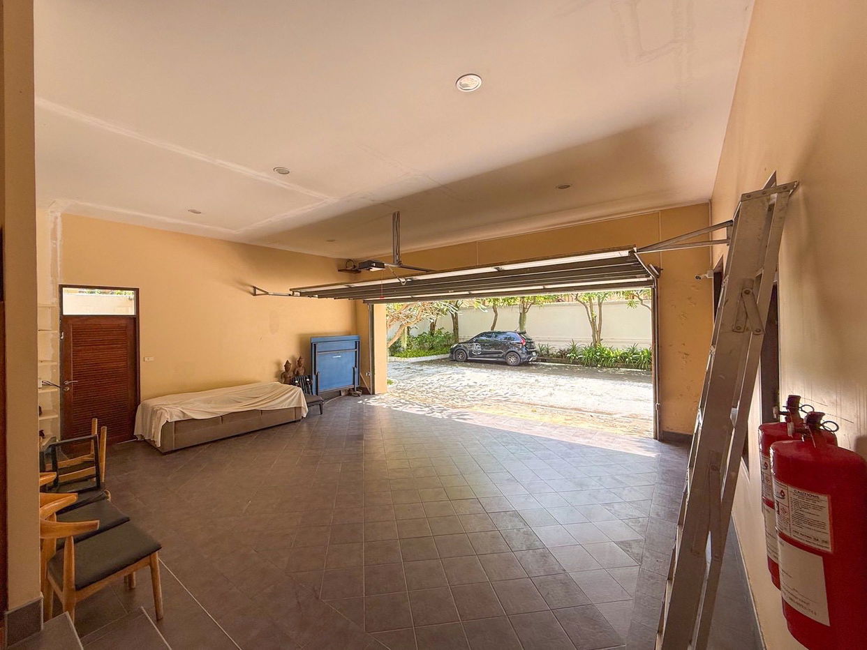 picture Luxury 5-Bedroom Pool Villa in Na Jomtien, Pattaya - 16/16