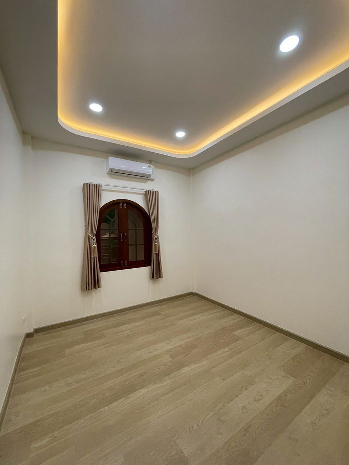 รูป บ้านสไตล์มินิมอลปรับปรุงใหม่ในพัทยากลาง - รูปที่ 10/15