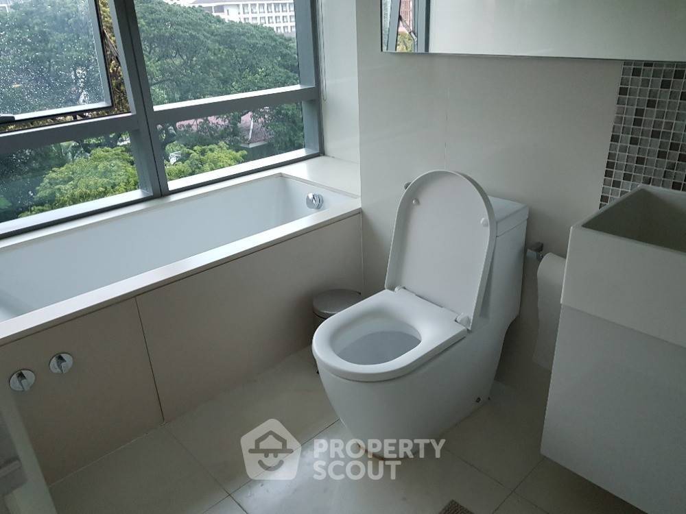 รูป ดูเพล็กซ์ 2-ห้องนอน ที่ เดอะ รูม สุขุมวิท 21 ใกล้ MRT สุขุมวิท (ID 2000416) - รูปที่ 12/12