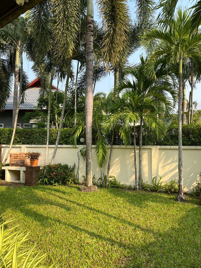 picture 3 Bedrooms Pool Villa in Takhian Tia for Sale - 12/14