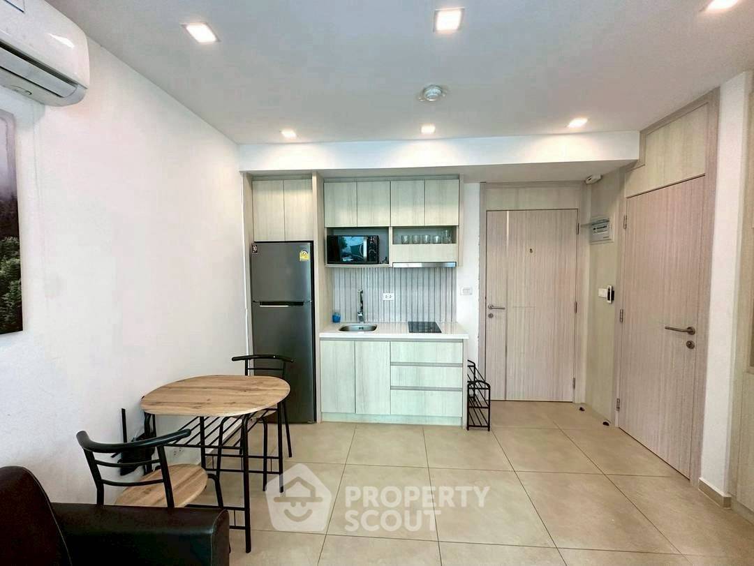 picture 2-BR Condo at Supalai Mare Pattaya close to Pattaya South (ID 2461784) - 9/10