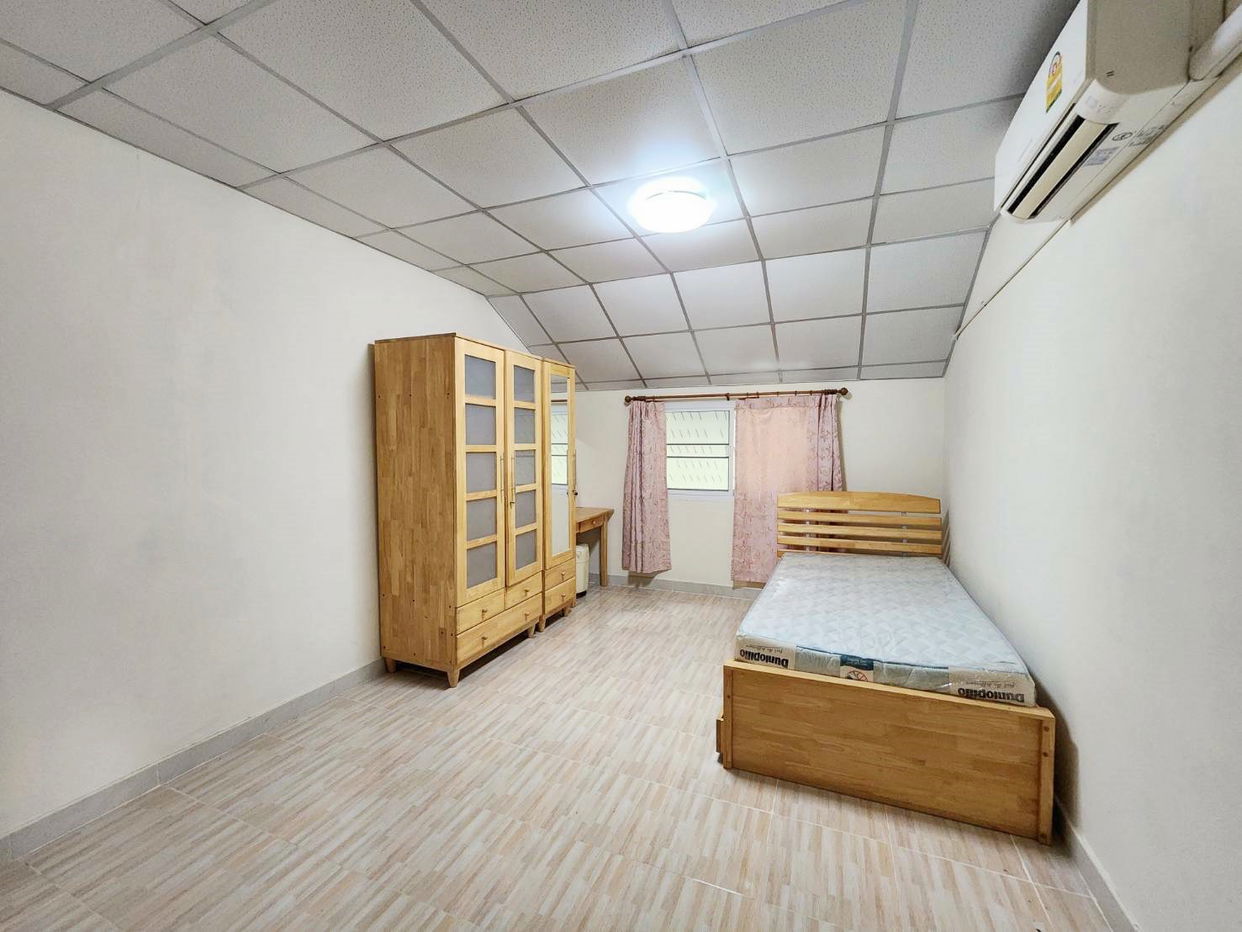 รูป ขายบ้านเดี่ยว 7 ห้องนอน จอมเทียน - รูปที่ 5/12