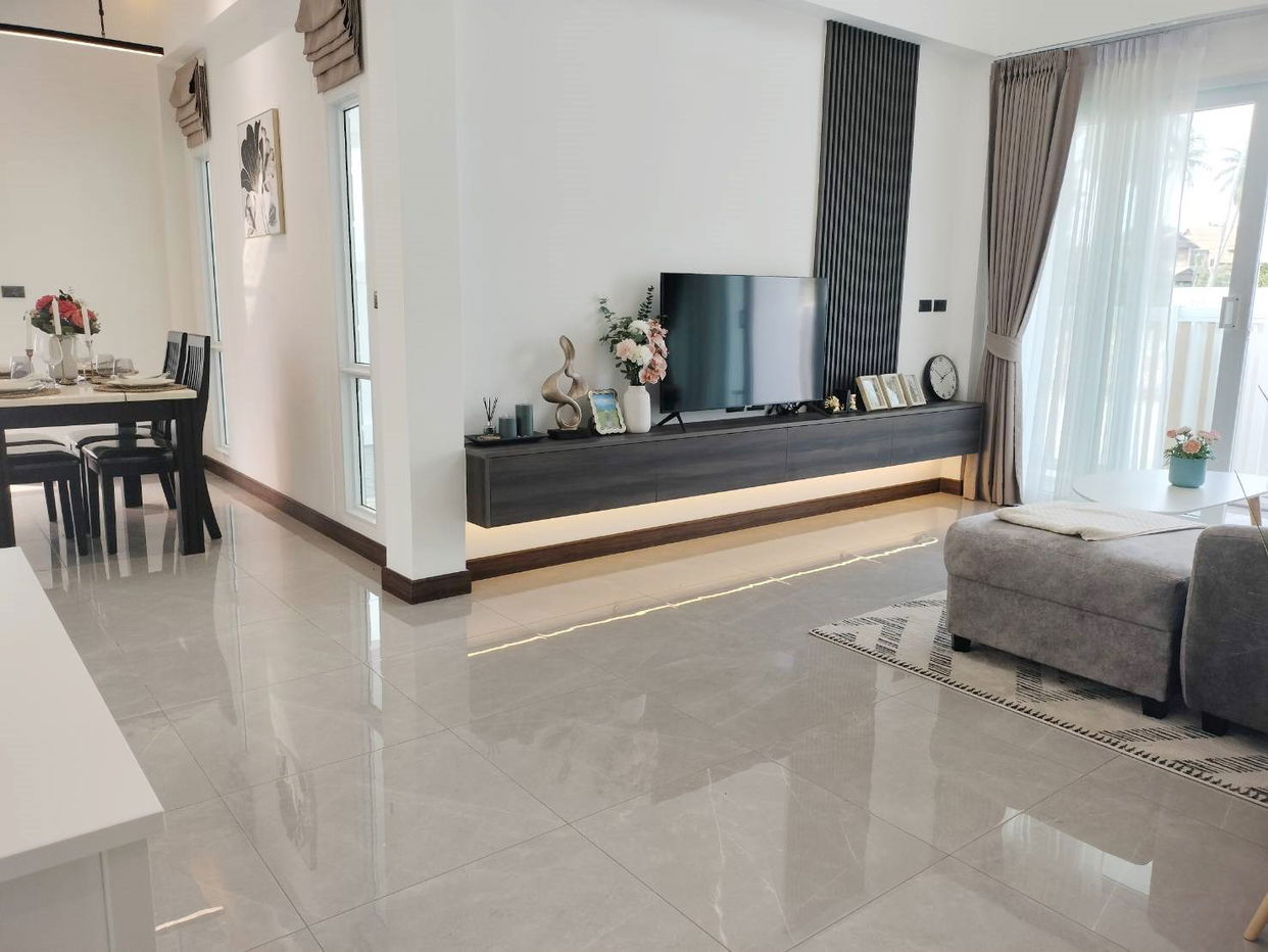 picture 3 Bedrooms House for Sale in Rong Po - 1/8