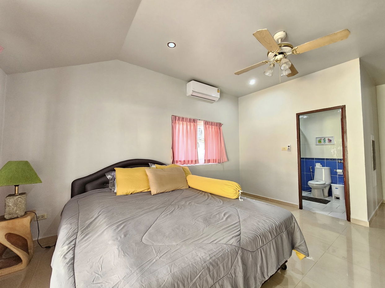 รูป วิลล่าพูล 3 ห้องนอนให้เช่าในพัทยาตะวันออก - รูปที่ 9/18