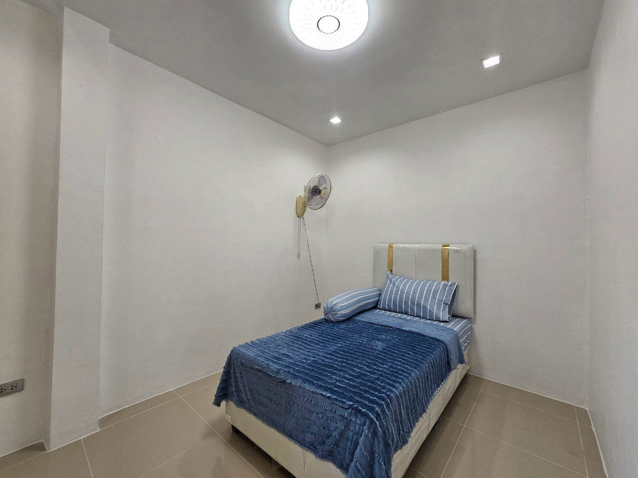 รูป ทาวน์เฮ้าส์ 3 ห้องนอนให้เช่าในพัทยาตะวันออก - รูปที่ 8/18