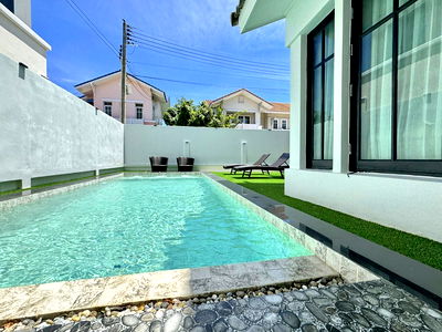 บ้านเดี่ยว ถนนจอมเทียนสาย 1 : ขายวิลล่า 5 ห้องนอน บ้านฟ้าริมหาด