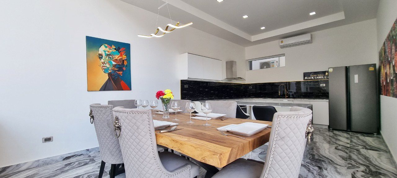 picture Pool Villa in Pratumnak 6 Beds for Sale - 5/22