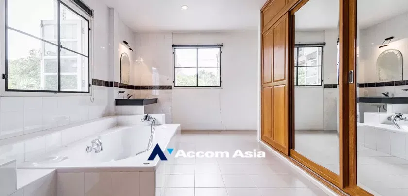 รูป 🔼🔽 AccomA 📩 Pet friendly 4 BR House in Bang Chak (AA21804) - รูปที่ 13/15