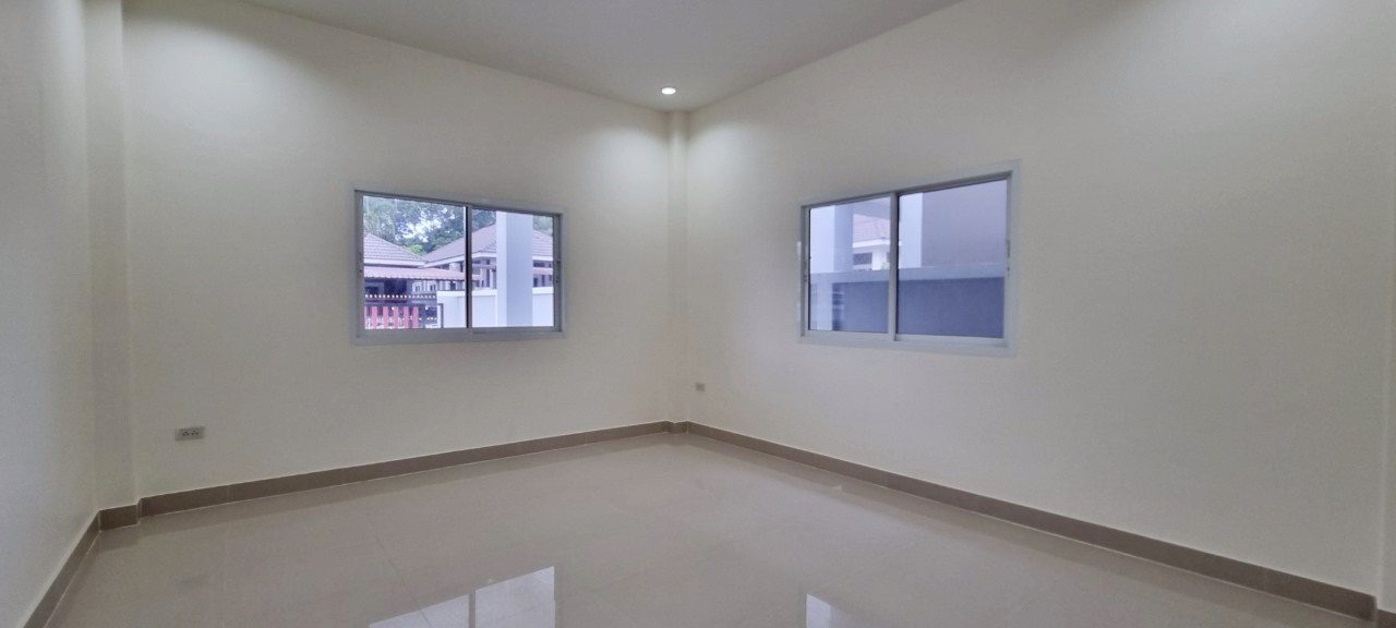 picture 3 Bedrooms House in East Pattaya for Sale - 4/10