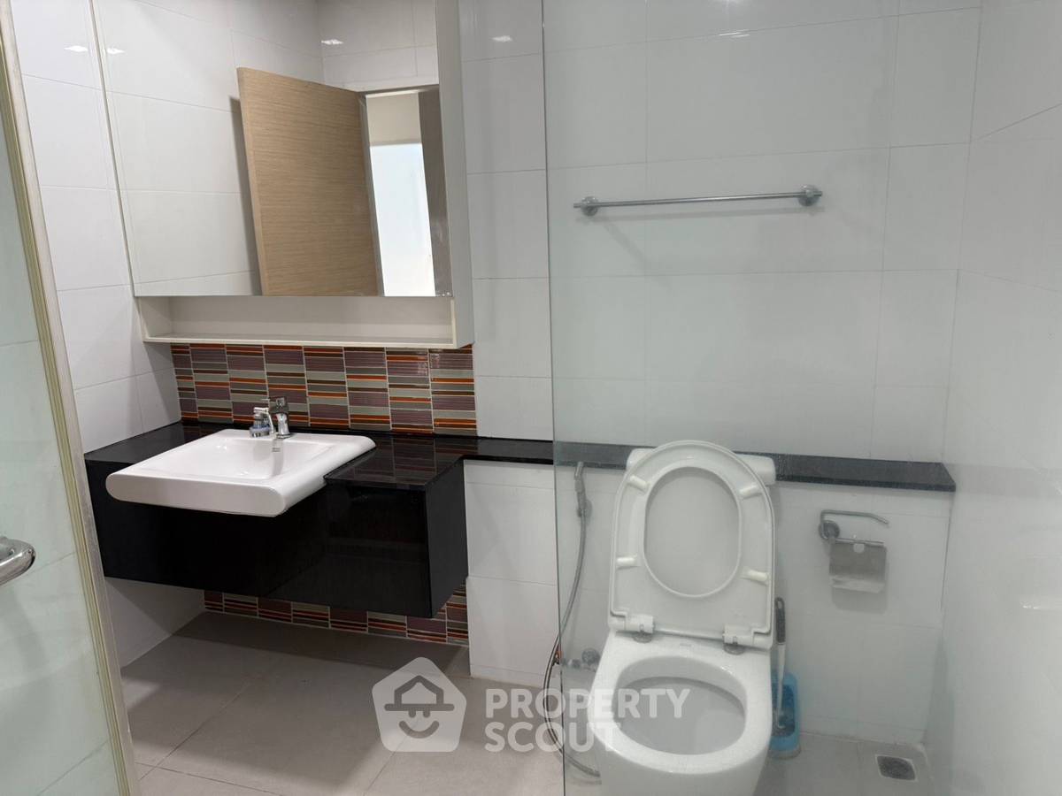picture 1-BR Condo at The Coast Bangkok near BTS Bang Na (ID 2462195) - 8/8
