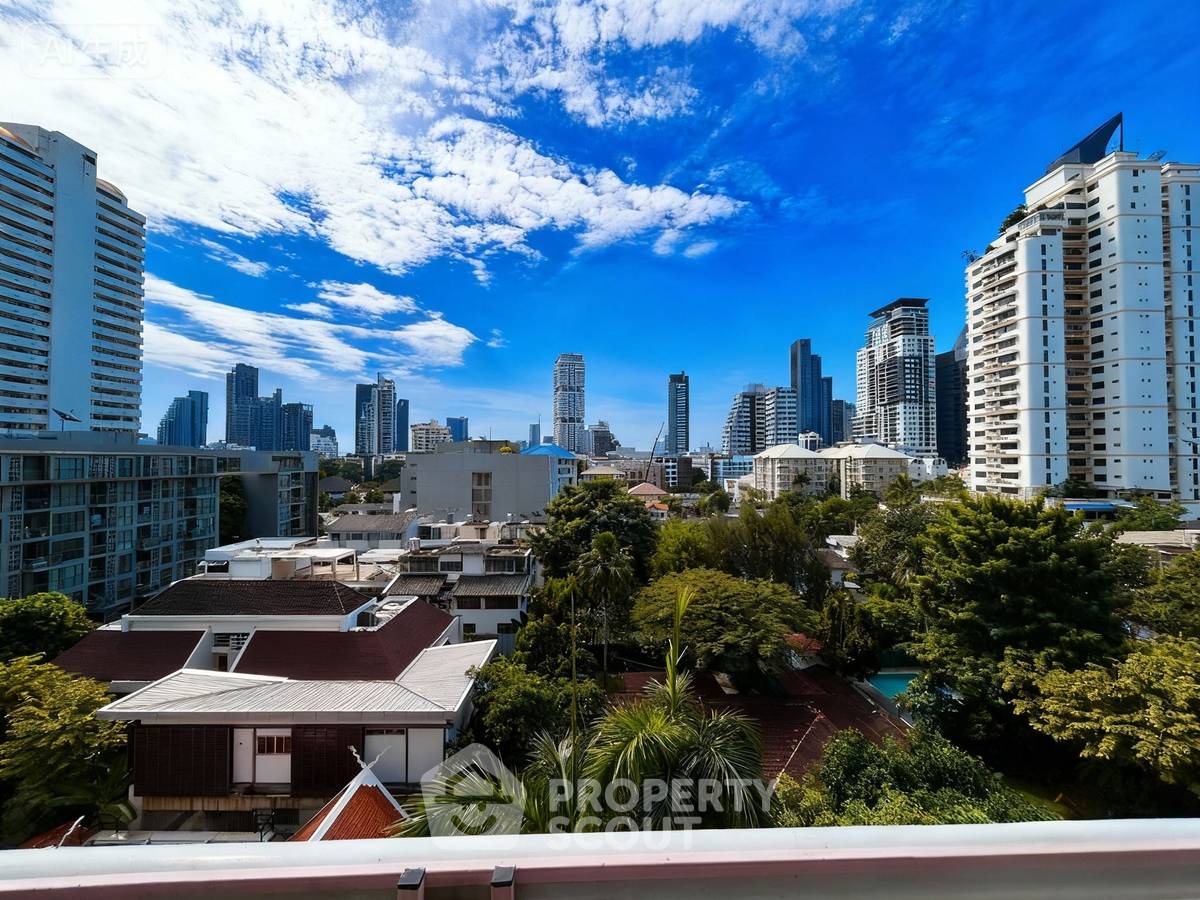 picture 3-BR Condo at Richmond Palace Condominium near BTS Phrom Phong (ID 2459231) - 14/14