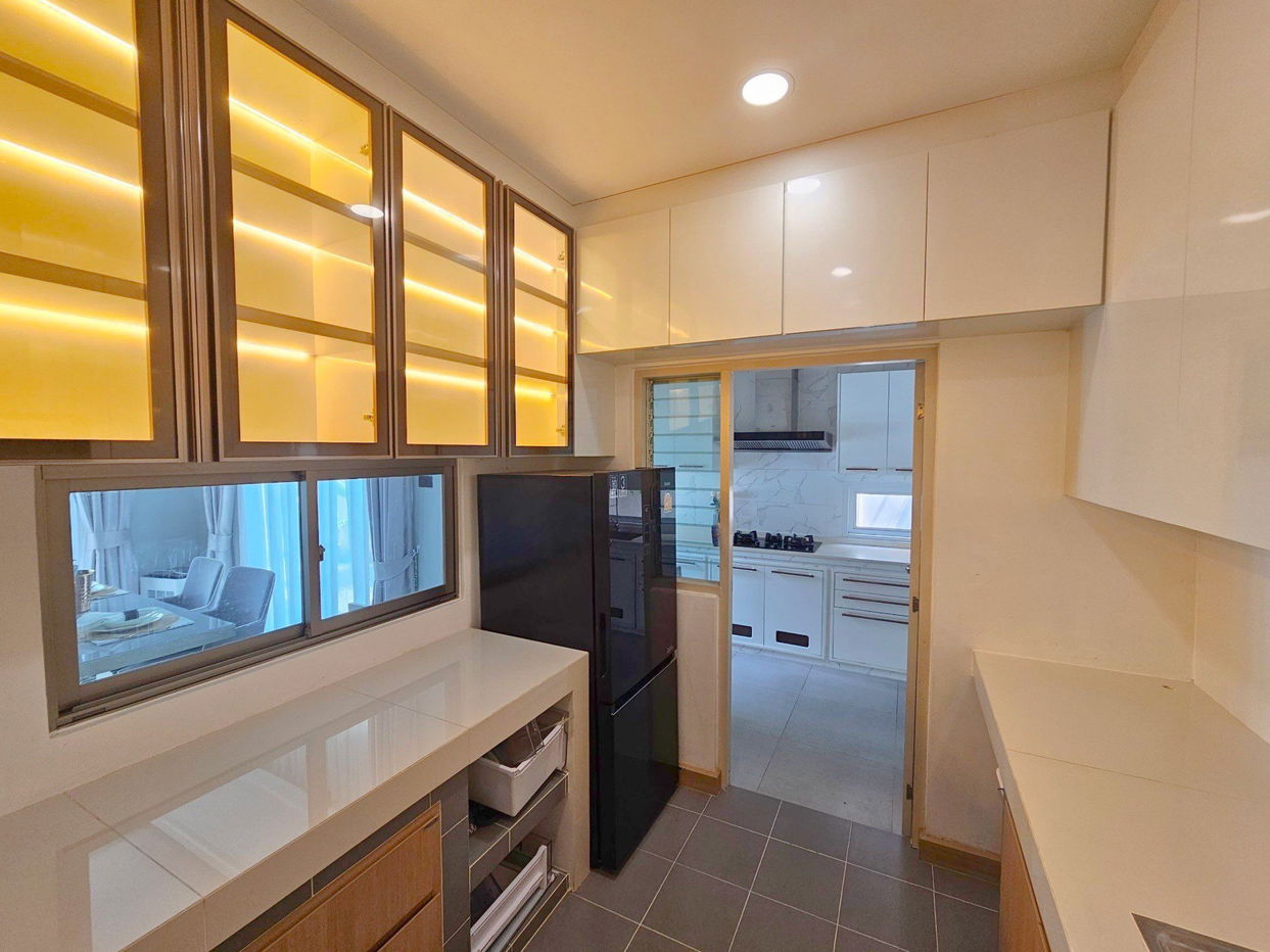 picture 4 Bedrooms House in East Pattaya for Sale - 17/19