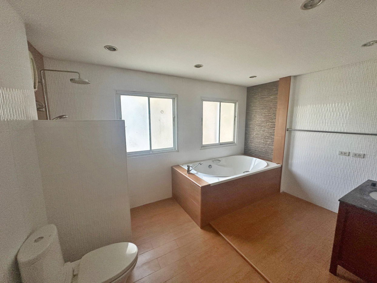 รูป ขายบ้านพัทยาตะวันออก 4 ห้องนอน - รูปที่ 5/11