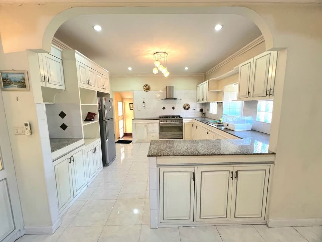 picture 3 Bedroom House in Nong Pla Lai - 4/13