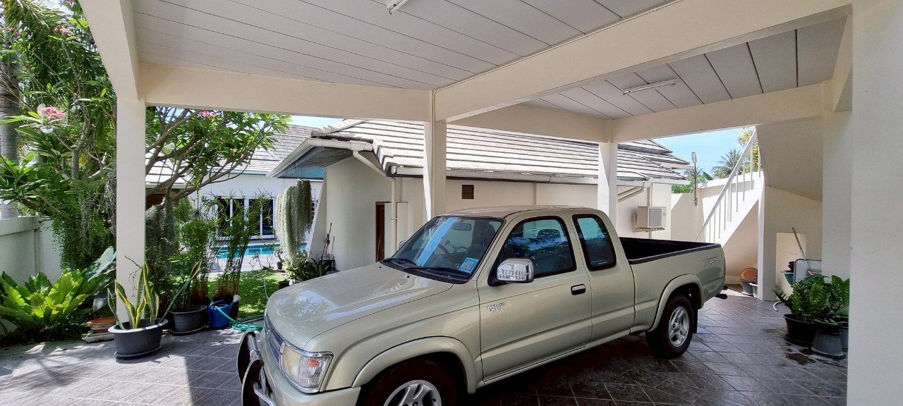 picture 4 Bedrooms House for Sale in East Pattaya - 19/21