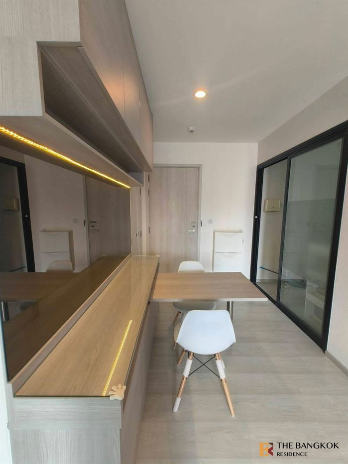 picture  Ready to Move In! 💚 Life Asoke, Beautiful high-floor unit in a prime location 🌃 Near MRT Rama9  - 7/9