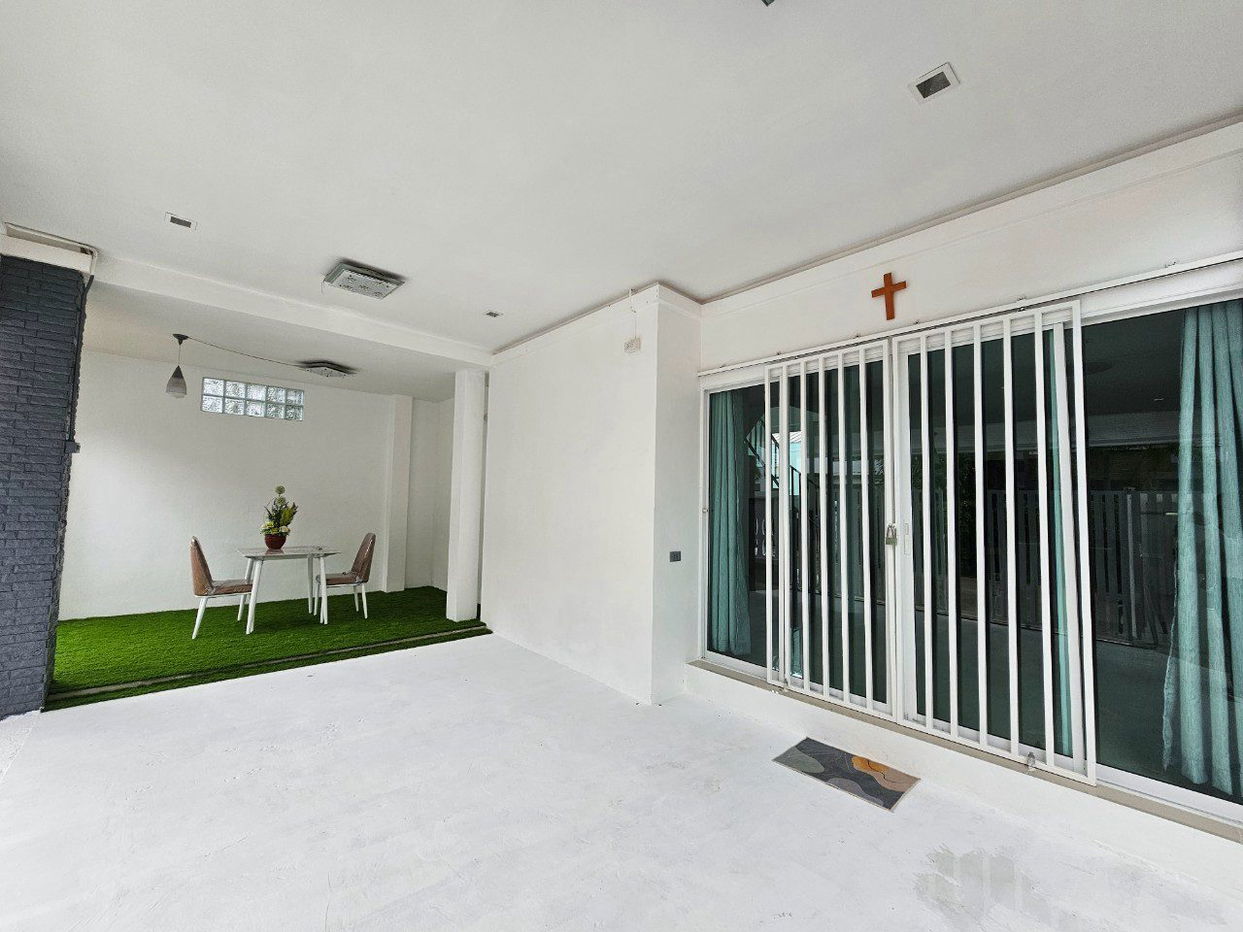 รูป ทาวน์เฮ้าส์ 3 ห้องนอนให้เช่าในพัทยาตะวันออก - รูปที่ 18/18