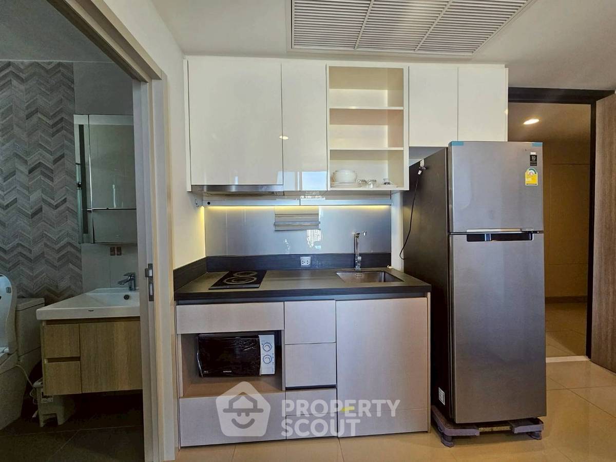 picture 2-BR Condo at Oka Haus Sukhumvit 36 near BTS Thong Lor (ID 2462474) - 3/8