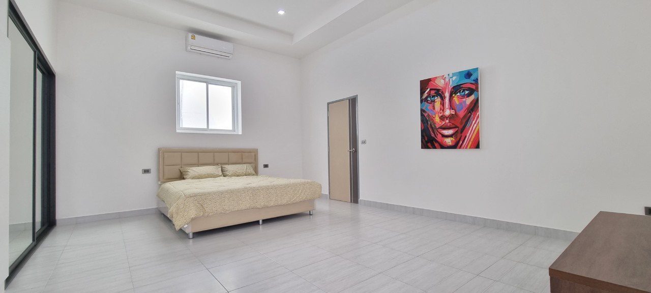 picture Pool Villa in Pratumnak 6 Beds for Sale - 18/22