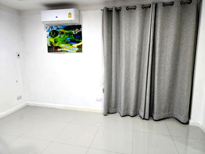 ทาวน์โฮม เซ็นทรัล พลาซ่า บางนา : ปุณณวิถีทาวน์เฮาส์ ขนาดใหญ่ 34.99 ตรว 