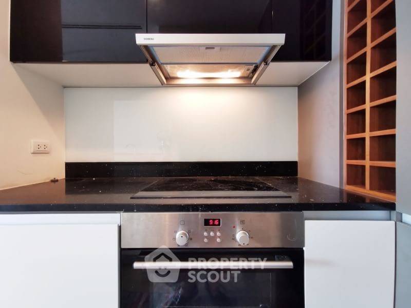 รูป คอนโด 2-ห้องนอน ที่ เดอะ ริเวอร์ คอนโดมิเนียม ใกล้ BTS สะพานตากสิน (ID 513422) - รูปที่ 6/13