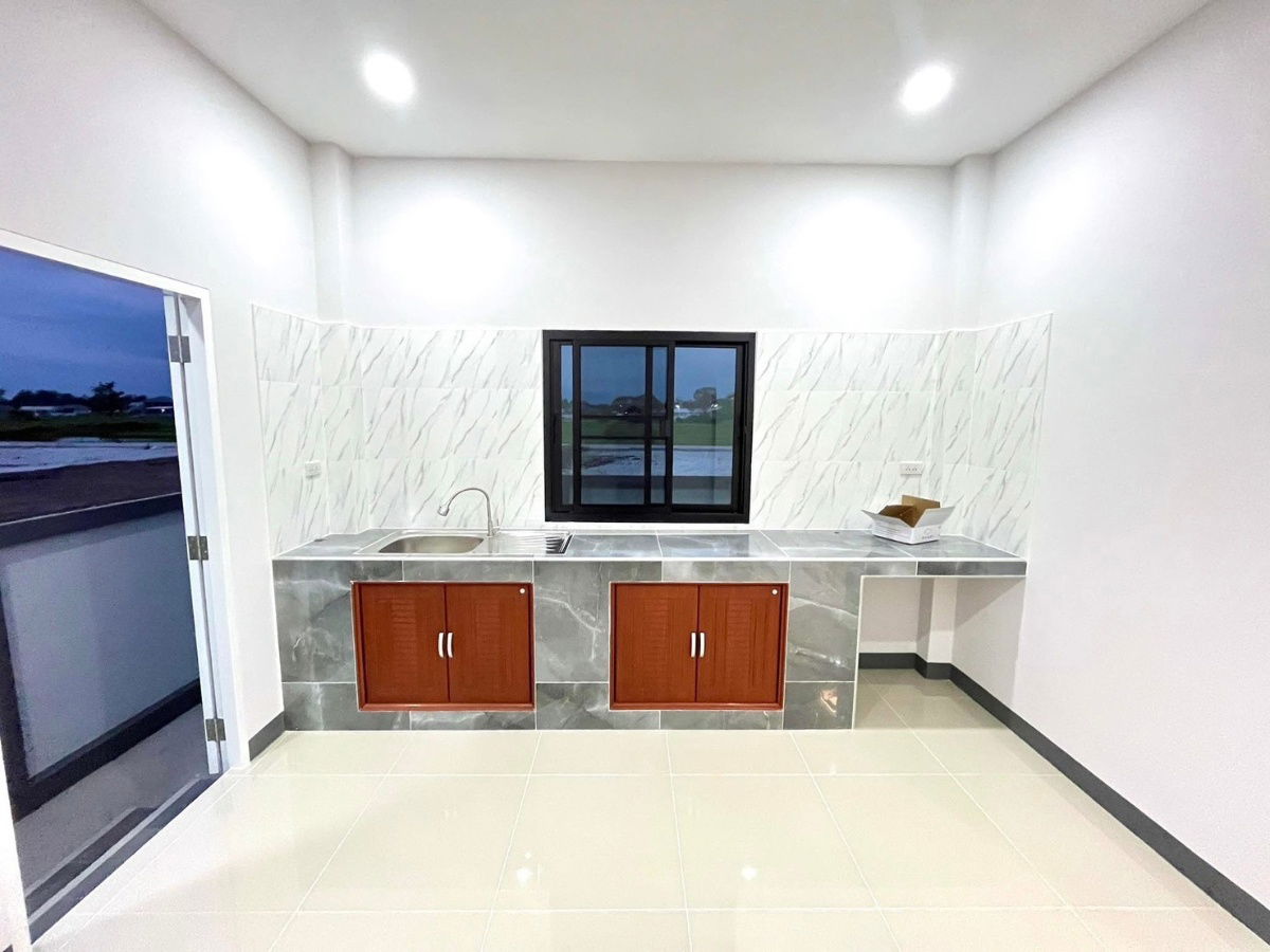 รูป ขายบ้านเดี่ยวชั้นเดียว  3 ห้องนอน  2 ห้องน้ำ  1 ห้องครัว  1 ที่จอดรถ - รูปที่ 7/11