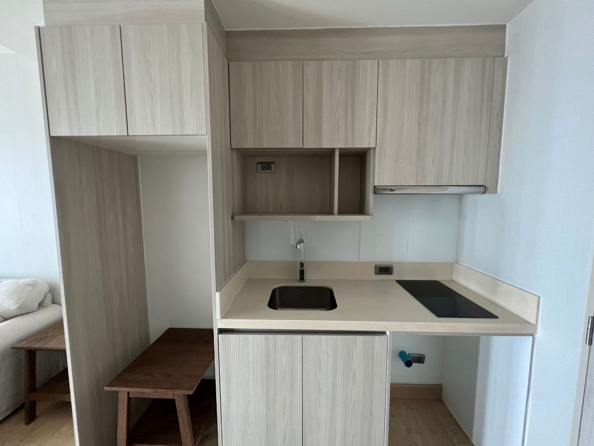 รูป JK 1750960 : อินฟินิตี้ วัน ชลบุรี - รูปที่ 15/16