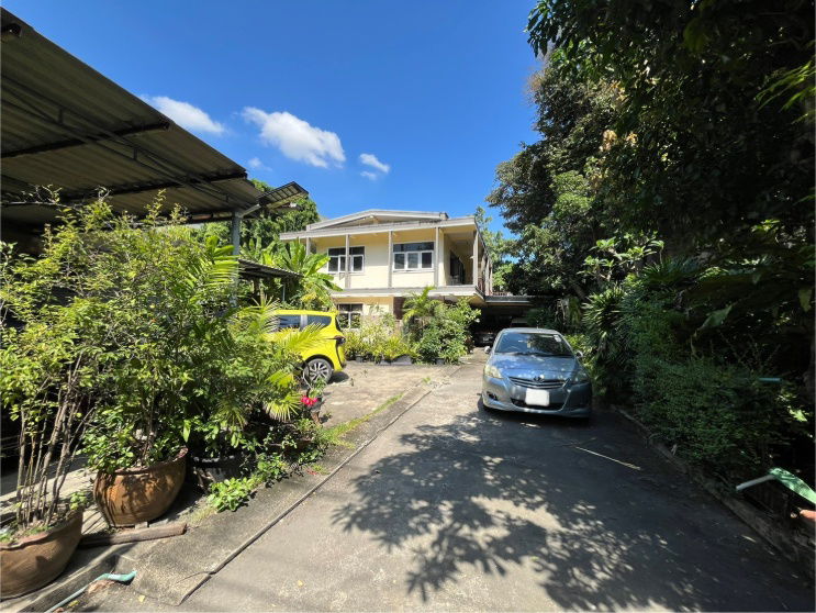 รูป ขายที่ดิน 196 ตร.ว.พร้อมบ้านเดี่ยว 2 ชั้น ซอยปรีดีพนมยงค์ 37 (สุขุมวิท 71) แขวงพระโขนงเหนือ เขตวัฒนา กรุงเทพฯ ราคา 58,800,000 บาท - รูปที่ 3/5