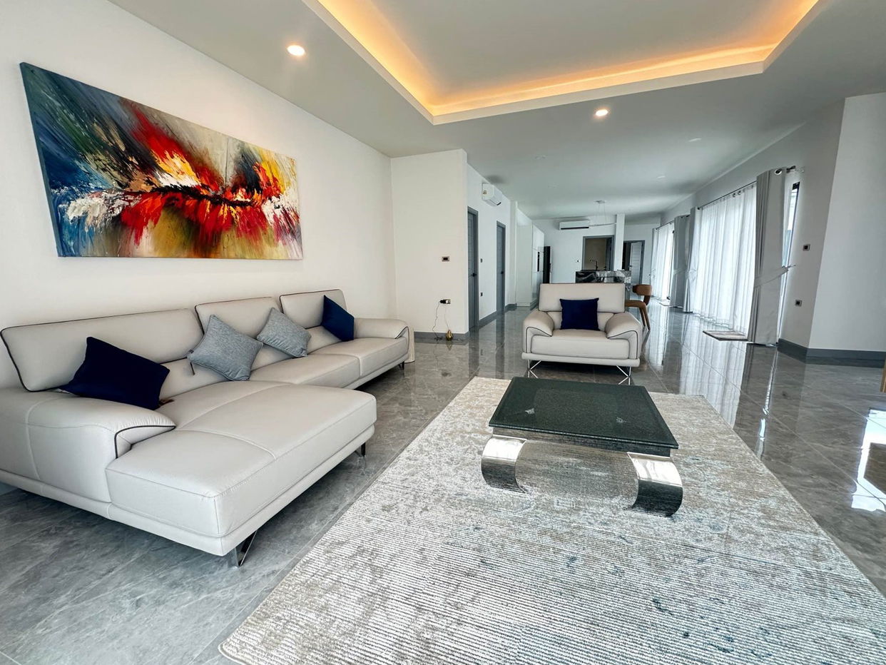 รูป Huay Yai Pool Villa Modern Style for Sale - รูปที่ 2/5