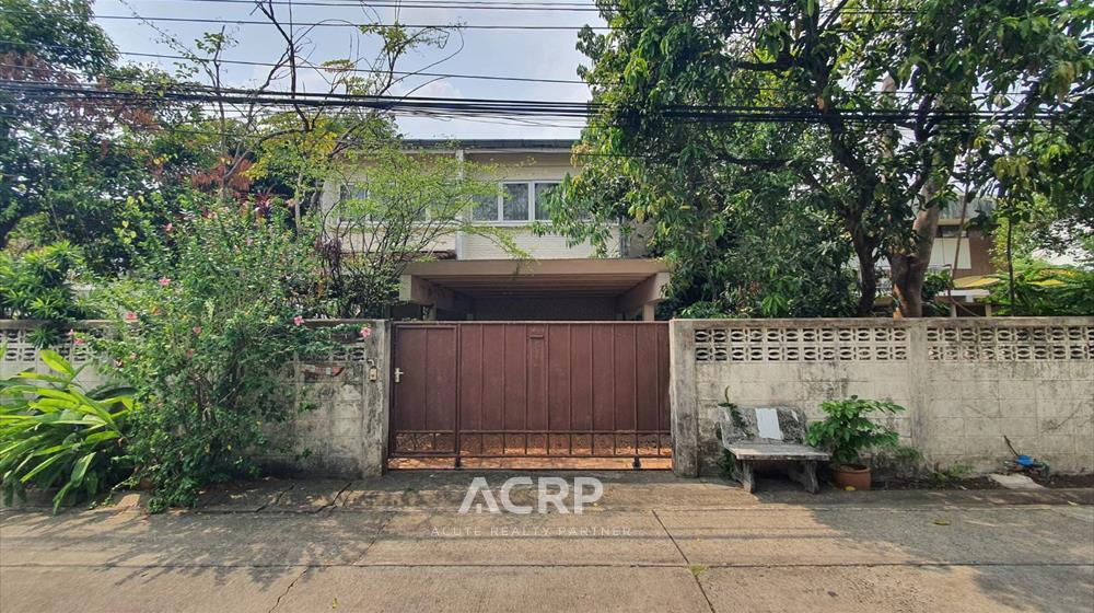picture House with Land for Sale – 99 sq. wah in Soi Lat Phrao 110, Prime Location Near BTS Ref no.00159738 - 2/6