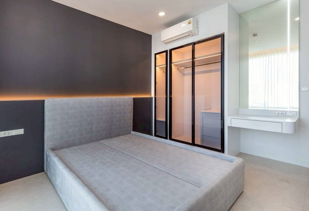 picture ST390 Fullerton Sukhumvit – Spacious Luxury Residence on High Floor - 2/13