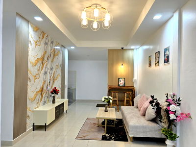 ทาวน์โฮม บางละมุง ชลบุรี : ขายบ้านแฝด 2 ห้องนอน ซอยเนินพลับหวาน