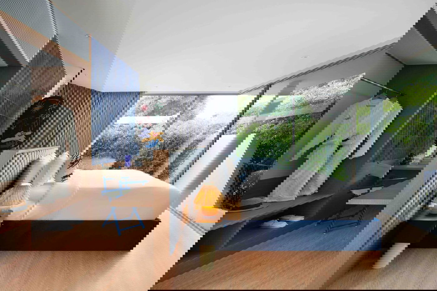 picture Luxury 4 Bedrooms Pool Villa in Na Jomtien for Sale - 9/16