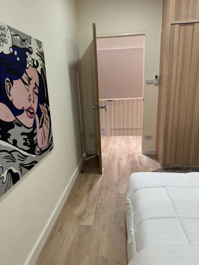 picture Two storey house for rent with 4 bedrooms,4 toilets and 1 kitchen.  - 17/41