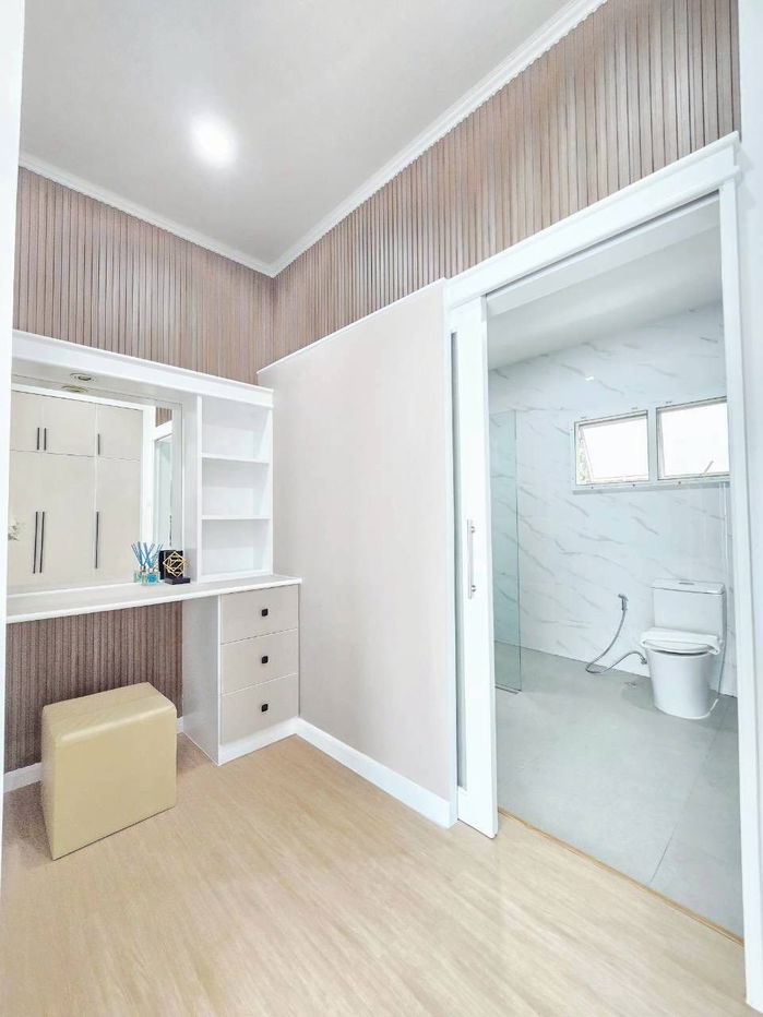 รูป ขายพูลวิลล่า 4 ห้องนอนกว้างขวางในซอยเขาน้อย - รูปที่ 16/17