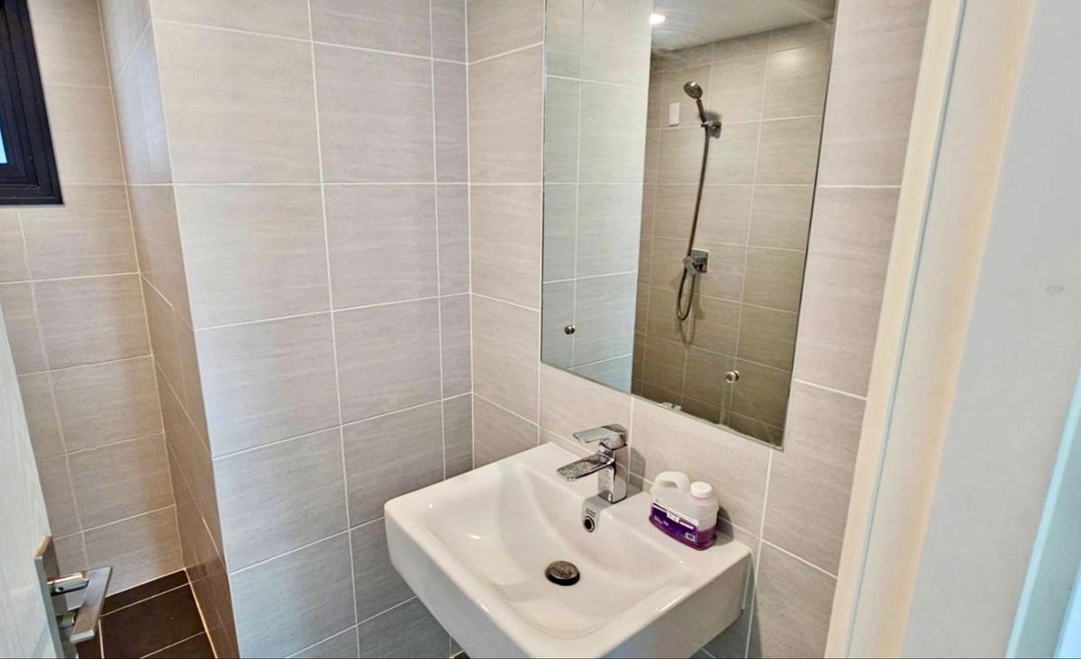 รูป ขายบ้านแฝด 2 ชั้น Britania Srinakarin ทำเลศักยภาพ ใกล้วัดหนามแดง สมุทรปราการ  ใกล้ BTS ศรีด่าน และเมกะบางนา - รูปที่ 19/19