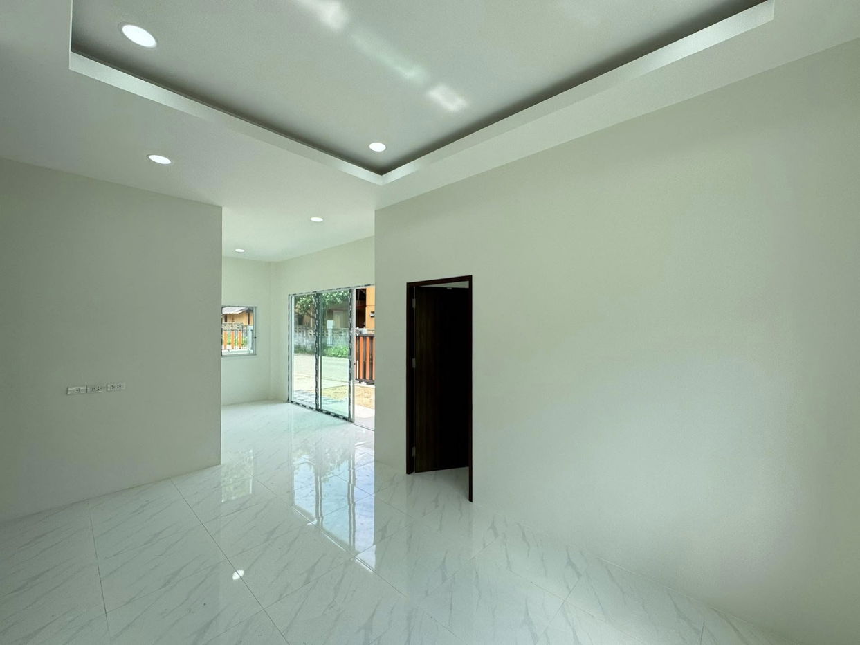 รูป ขายบ้าน 3 ห้องนอนในมาบประชัน - รูปที่ 5/10