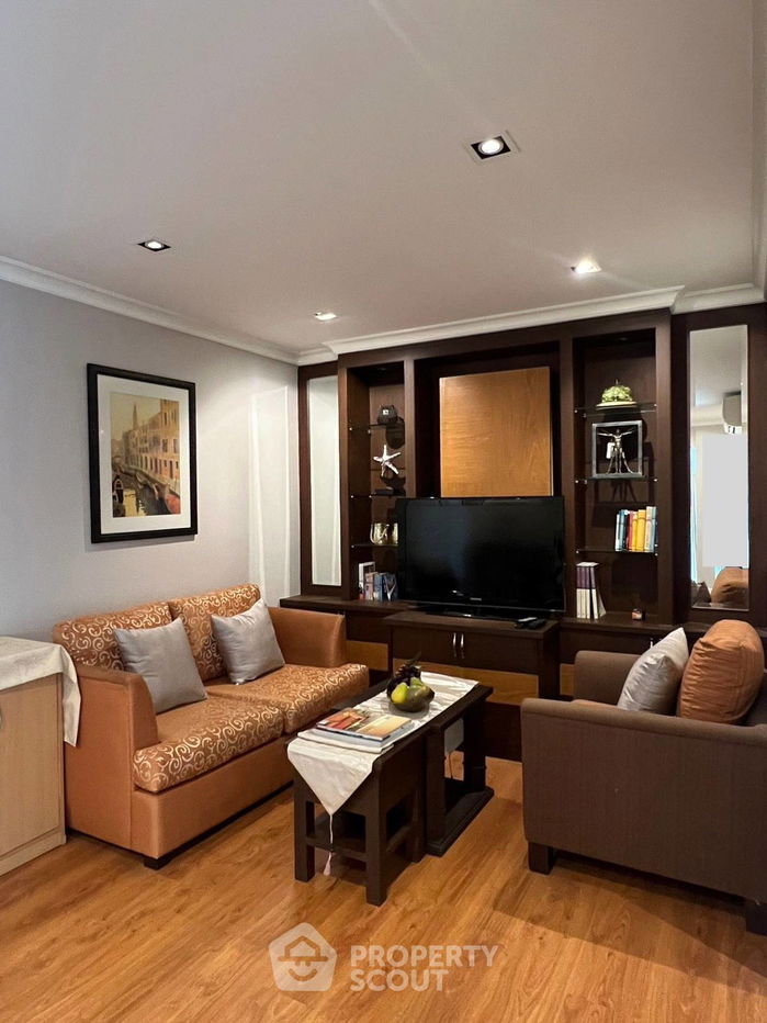 picture 1-BR Condo at Lumpini Suite Sukhumvit 41 near BTS Phrom Phong (ID 1370847) - 1/12