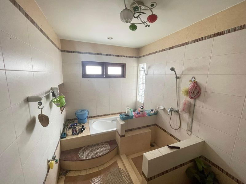 รูป บ้านเดี่ยวมือสองหลังใหญ่ โครงการ วิวไม้ เก้ากิโล ศรีราชา ชลบุรี - รูปที่ 11/11