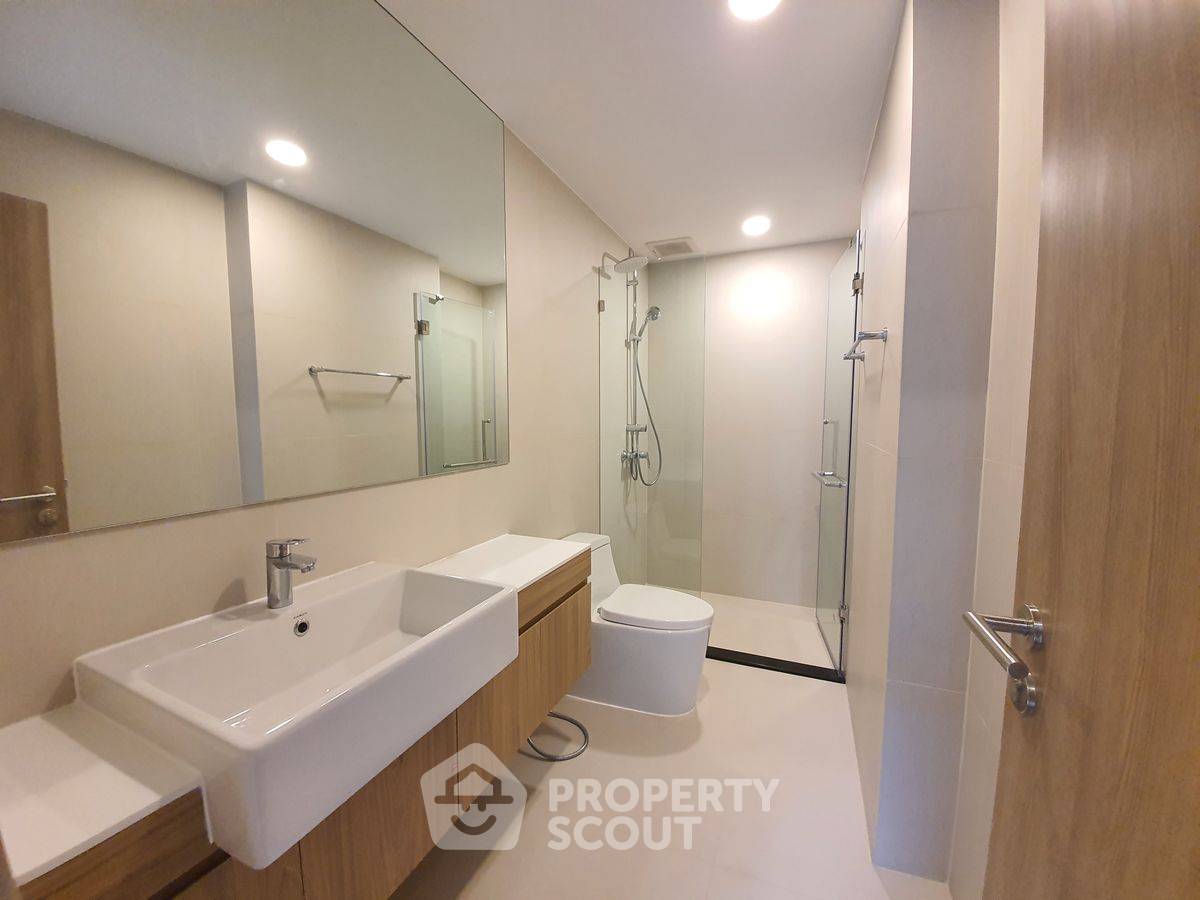 picture 2-BR Condo at Noble Ambience Sukhumvit 42 near BTS Ekkamai (ID 2258220) - 8/14