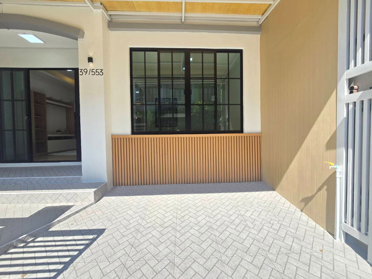 รูป ทาวน์เฮ้าส์ รีโนเวทใหม่ ทำเลดี พร้อมเฟอร์ฯ หมู่บ้าน บุศรินทร์-รามอินทรา ถนนพระยาสุเรนทร์ 40 คลองสามวา - รูปที่ 4/28